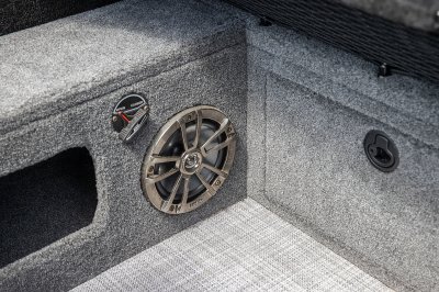 Alumacraft Competitor Shadow -Speakers